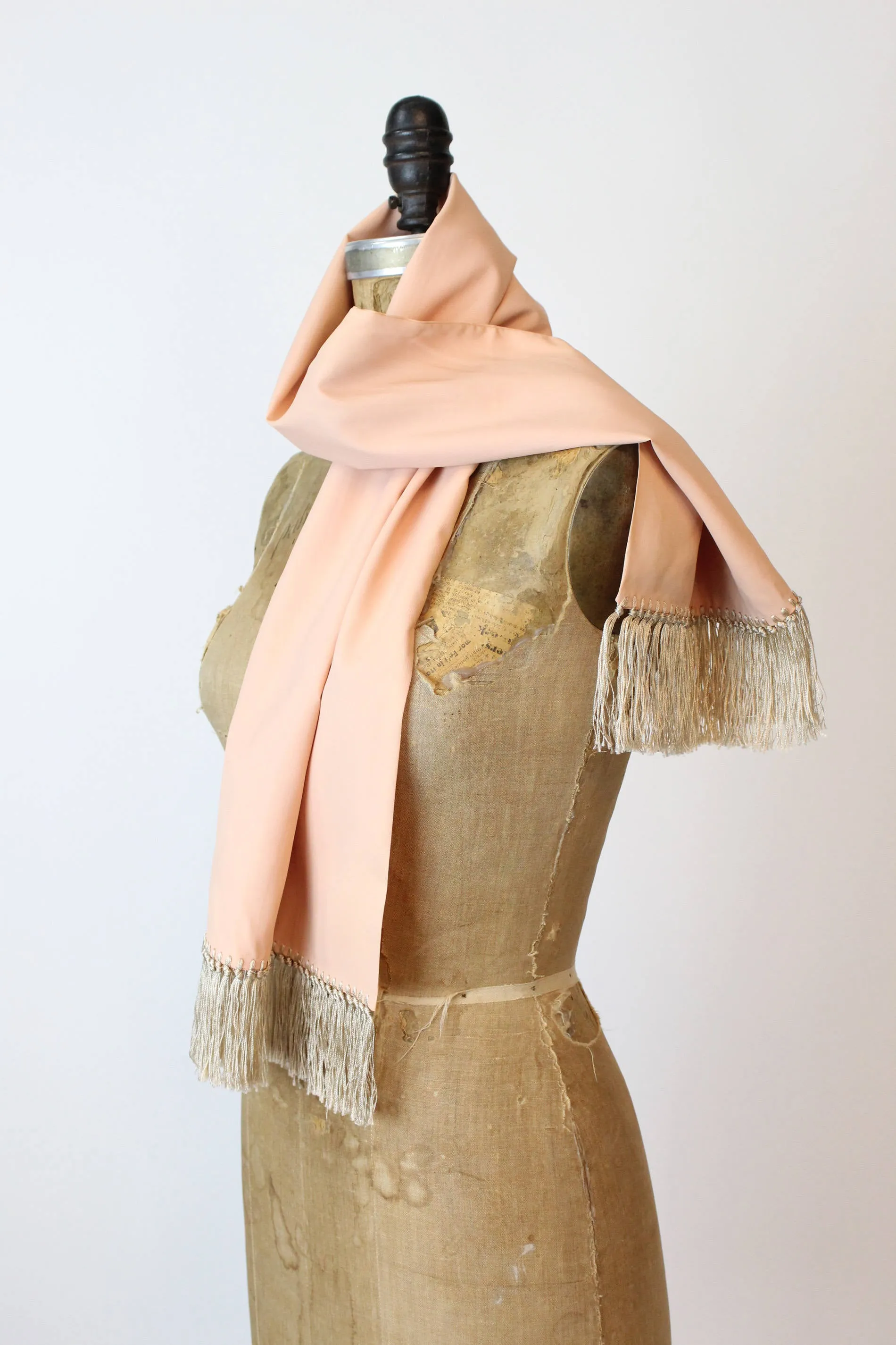 1940s peach rayon fringed scarf vintage wrap | new fall