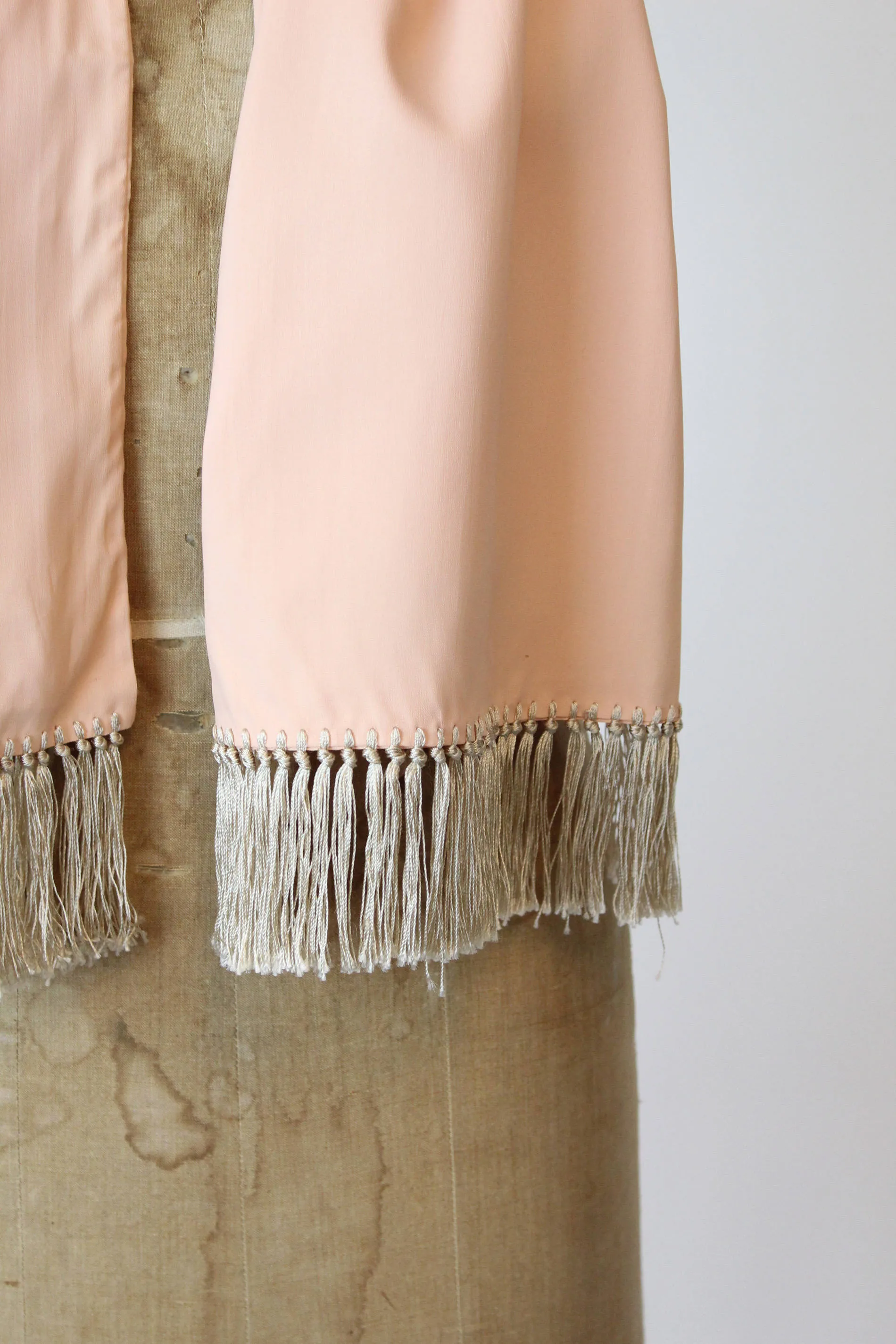 1940s peach rayon fringed scarf vintage wrap | new fall