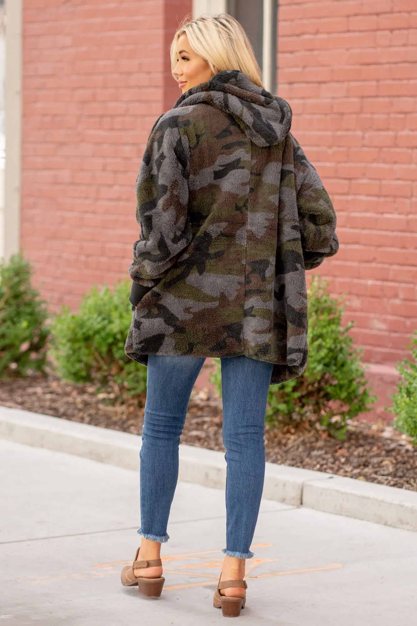 Cozy Camouflage Sherpa Jacket - Green