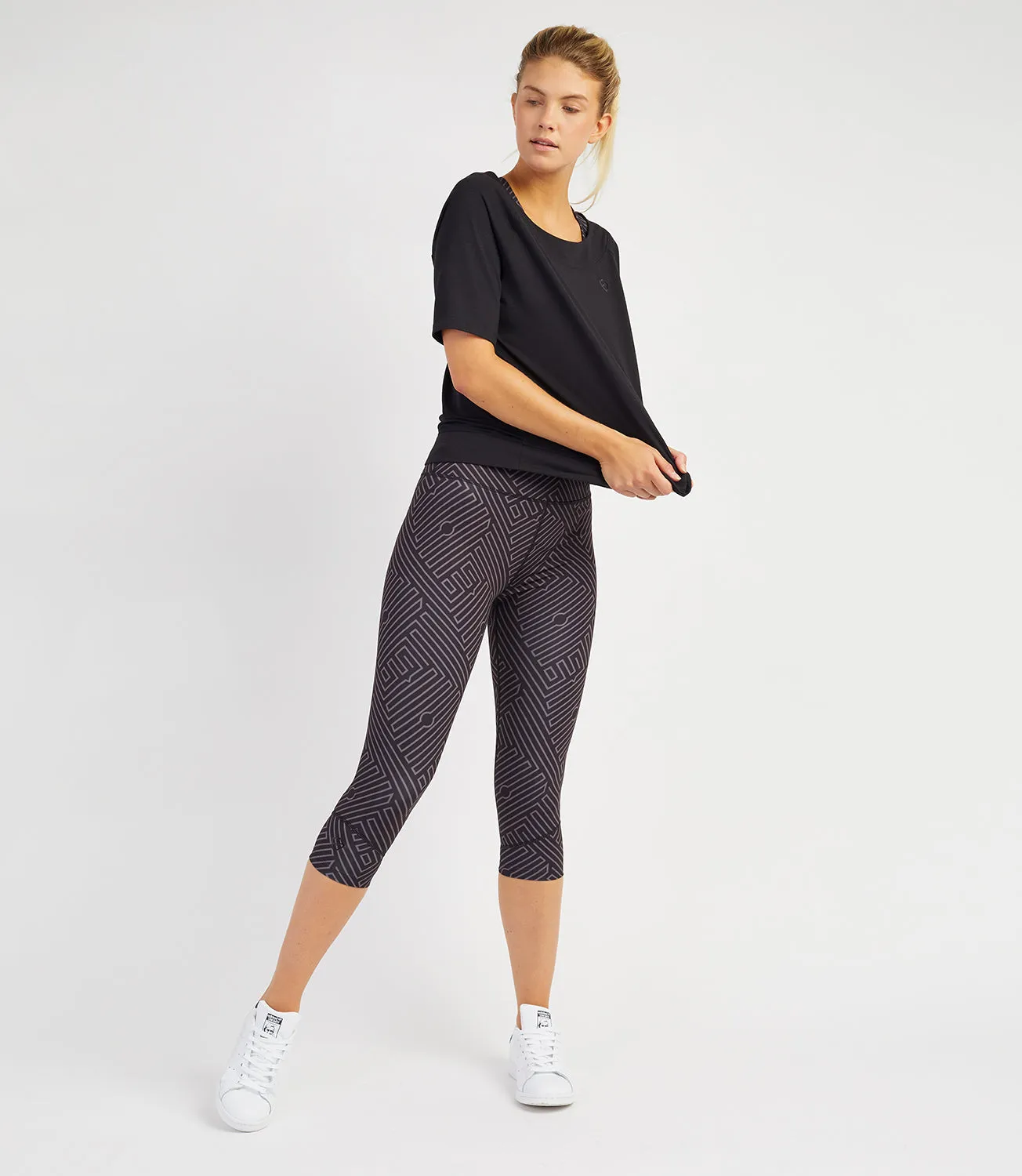 Georgia Capri Leggings - Black/Anthracite Print