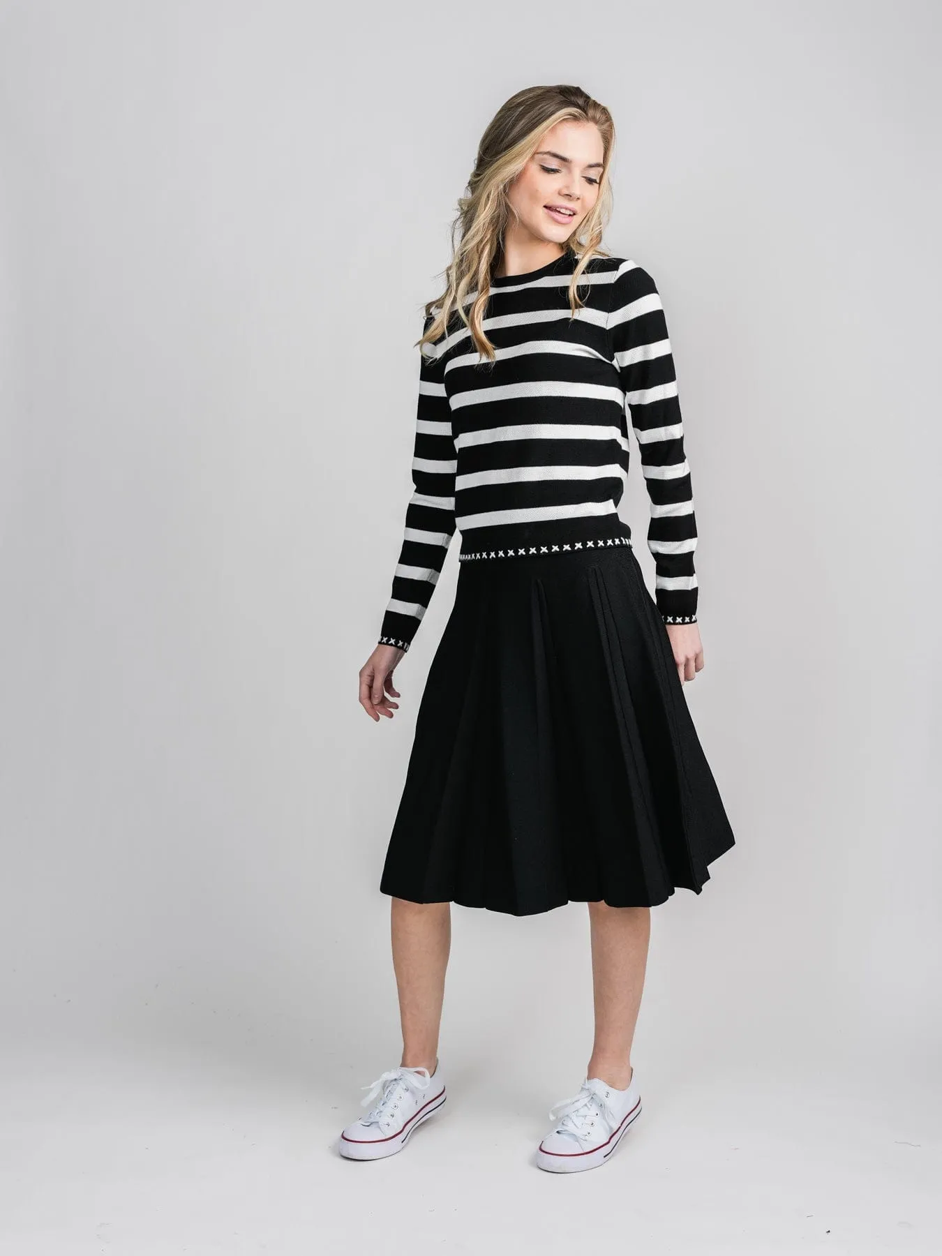 KNIT PLEATED SKIRT (24")-BLACK