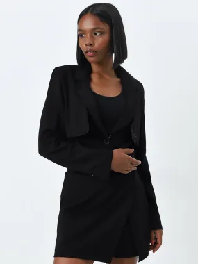 Nuon Black Blazer-Style Cropped Jacket