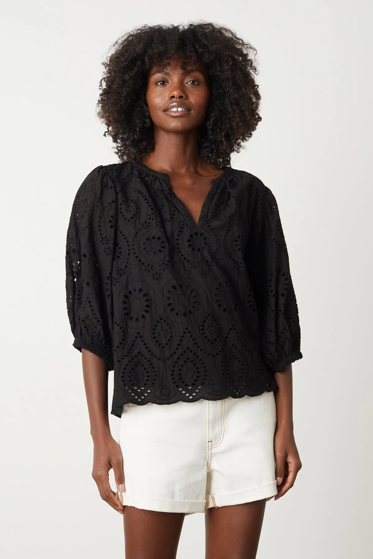 QUINN EYELET V-NECK TOP